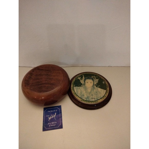 Vintage Edna Hibel Round Wood Jewelry/ Trinket Box Signed 6" round - 2.5" tall - Picture 4 of 7